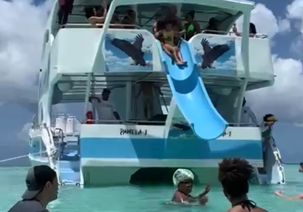 Saona Aguila Marina VIP