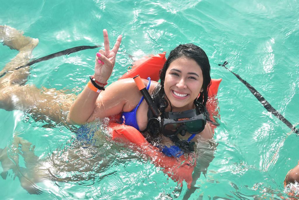 Going Snorkeling Party Boat 