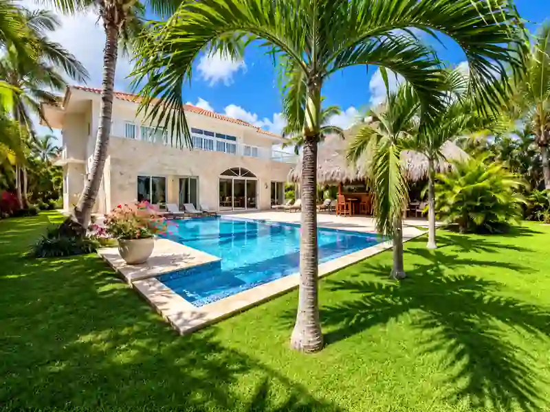 Cocotal Punta Cana villa with private pool, tropical gardens and golf course view