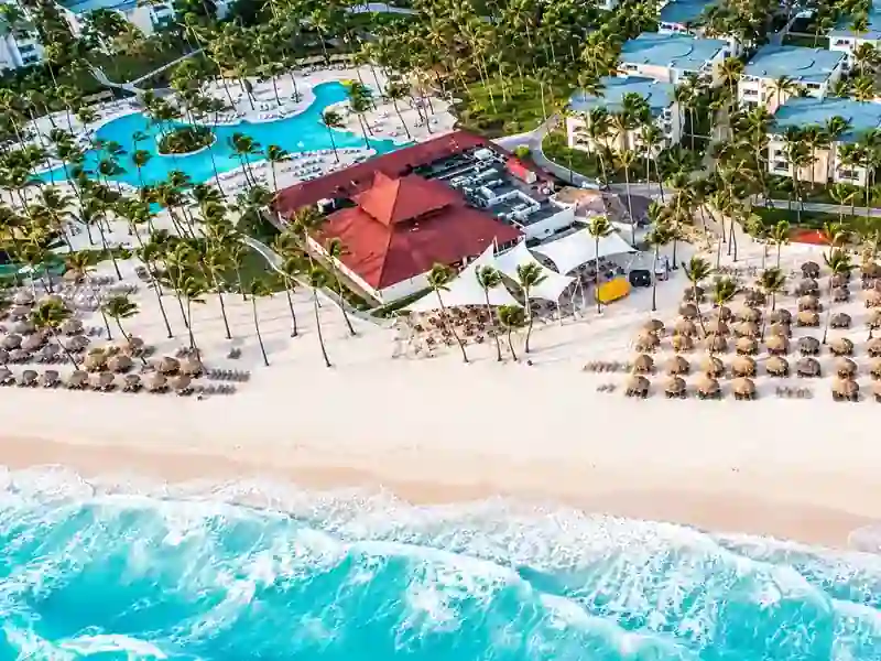 Aerial view of Grand Palladium Bávaro Suites Resort & Spa beach and pools in Punta Cana
